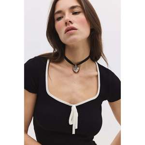 Camiseta Casual Ajustada con Ribete, Transpirable, de Algodón, Elastano y Seda, Manga Corta, Largo Recortado, con Estampado de Logotipo, Versión de Verano, desde XS hasta XL - Product Image 2