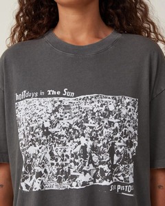เสื้อยืดโอเวอร์ไซส์สำหรับผู้หญิงลายพิมพ์ดิจิทัลทรงหลวมคุณภาพพรีเมียมสำหรับทุกโอกาส - Product Image 1
