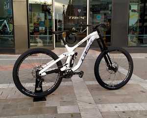 NUEVA LLEGADA PREMIUM Bicicleta Completa Treks Slash 9.9 de Carbono 29er - Product Image 2