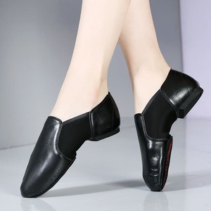 Vente en gros de chaussures de danse jazz pour femmes adultes et enfants, semelle en cuir souple de style sport d'été pour la pratique du ballet et du yoga - Product Image 4