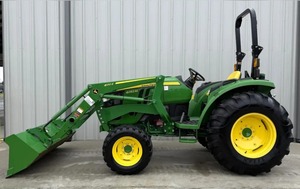 Tractor agrícola usado asequible John For Deere 4052M Tractores compactos a la venta - Product Image 6