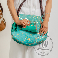 Bolso con flecos de cuero de vaca de bronce LW piedra turquesa adornado país occidental vaquera estilo gitano bolso