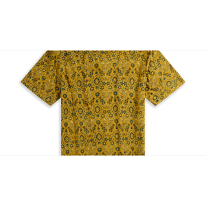 Camiseta con Estampado Ajrakh de Cúrcuma y Granada, Manga Corta, Tejido Transpirable y Comprimido, Logotipo Impreso en 3D - Product Image 3