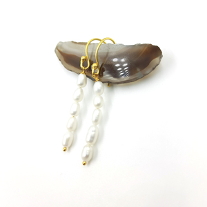 Pendientes de Perlas Colgantes de Primera Calidad, con Cinco Perlas Redondas y Piedras Preciosas, Joyería de Moda Hecha a Mano - Product Image 1