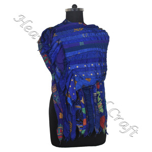Seda reciclada Sari 15 tiras diseñador bufandas hechas a mano estola chales SC670 seda fina al por mayor reciclado Vintage Sari bufanda femenina - Product Image 1