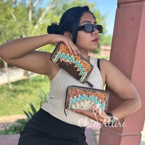 คลัทช์หนังขนเฟอร์เครื่องมือสีสำหรับผู้หญิงใหม่สไตล์ตะวันตกกระเป๋าเงินหนังเครื่องมือขายดีกระเป๋าสตางค์ที่ไม่ซ้ำใคร - Product Image 1