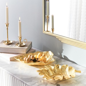 Sculpture de bougie vintage en métal pièce décorative élégante pièce maîtresse romantique pour table de salon de chambre à coucher - Product Image 1