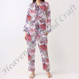 Conjunto de Pijamas de Algodón 100% para Mujer, Ropa de Dormir Suave para el Hogar, Conjunto de Pijamas de Primavera/Verano con Estampado Floral/Personajes/Letras/Estampado/Vacaciones/Árbol PJ119 - Product Image 1