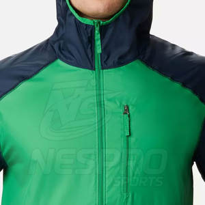 Chaqueta cortavientos con capucha de diseño personalizado, ropa de calle de invierno de Color sólido, logotipo frontal transpirable ecológico de alta calidad - Product Image 5