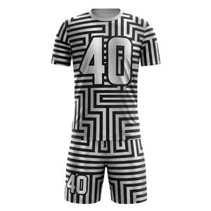 Uniforme de Fútbol Personalizado con Diseño de Salpicaduras de Mostaza y Negro, Sublimado, 100% Poliéster, Secado Rápido, Conjunto de Camiseta y Pantalones Cortos, Venta al Por Mayor - Product Image 5