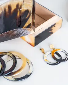 Vintage elegante cuerno de búfalo pendientes hechos a mano gran Declaración Animal tallado náutico pulido técnica artesanías naturales - Product Image 4