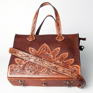 Nouveau sac fourre-tout en cuir véritable bohème à motif floral sculpté à la main, double sangle, couleur personnalisée, motif certifié ISO9001, vente en gros - Product Image 1