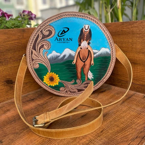 Nuevo monedero de cantimplora de cuero mecanizado a mano occidental, elegante bolso cruzado redondo de vaquera y girasol, bolsos de cuero genuino para mujer - Product Image 1