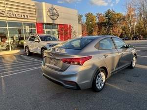 2022 H-yundai Accen-t SE FWD - Product Image 3