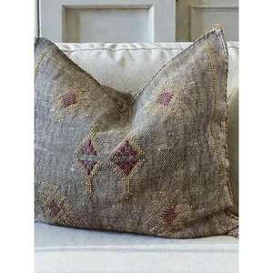 Funda de Almohada Marroquí Hecha a Mano, Funda de Cojín Tradicional Bereber, Cojín Decorativo Boho para Sofá, Almohada Decorativa de Algodón para el Hogar - Product Image 1