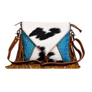 Bolso bandolera de cuero genuino con estampado de cocodrilo, hecho a mano, estilo bohemio occidental azteca, para mujer, con aspecto vintage y diseño boho. - Product Image 1