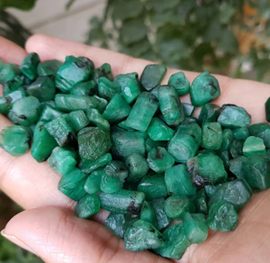 Tự Nhiên Màu Xanh Lá Cây Công Nghiệp Cấp Ngọc Lục Bảo Đá Thô Từ Swat Pakistan-Thứ Ba Bên Chứng Nhận 500 Carat - Product Image 3