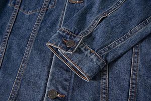 Venta al por mayor de los hombres clásico esencial chaqueta de mezclilla para los hombres Durable y cómodo de alto rendimiento Streetwear chaqueta de mezclilla - Product Image 3