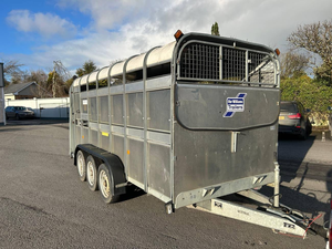 Remorque agricole de qualité supérieure à trois essieux de 14 pieds pour bétail, prix usine, remorque tractée par tracteur pour matériel agricole destiné à l'exportation - Product Image 4
