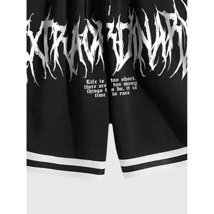 Surdimensionné hommes nouveau Style haute qualité hommes Vintage en détresse flocon de neige et gothique imprimé t-shirt et short ensemble - Product Image 4