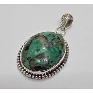 Bijoux faits à la main en argent sterling 925 pendentif cabochon turquoise naturelle filles et femmes cadeau avec de charmantes breloques - Product Image 5