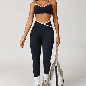 Ensemble de yoga pour femmes, dernière tendance, prix de gros, fabriqué au Pakistan - Product Image 4