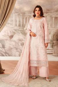 Vêtements d'hiver Shalwar kameez pour femmes en soie de très haute qualité avec de très belles broderies - Product Image 2