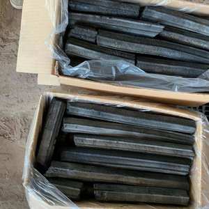 Briquetas de Carbón Vegetal de Primera Calidad, Sin Humo, para Sistemas de Calefacción - Product Image 1