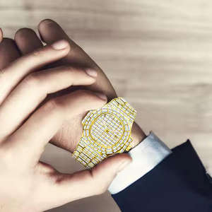 The Hand-Studded <b>Diamonds</b> Dial 5mm Glass Premium & Luxurious Stainless Steel Quartz Unisex <b>Watch</b> - Product Image 4