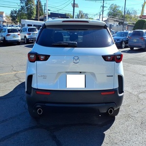 Mazda CX-50 2.5 S Preferred Plus AWD 2023, Caja de Cambios Automática, Sin Accidentes, con Bajo Kilometraje, Precio Accesible - Product Image 3