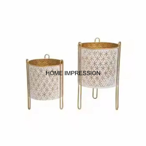 กระถางต้นไม้โลหะแบบไม่มีขาตั้งชุดกระถางต้นไม้2ชิ้นสำหรับสวนกระถางต้นไม้สีเงินแบบใหม่ - Product Image 4