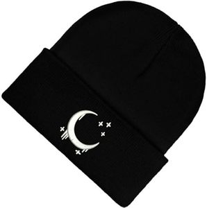 Gorro de invierno unisex de alta calidad Diseño liso Hecho a medida en Pakistán Gorros de precio barato al por mayor - Product Image 1