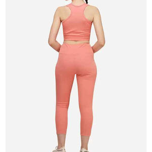 Conjunto de Yoga deportivo personalizado de tendencia de alta calidad, ropa deportiva para mujer, pantalones cortos sólidos sin costuras de alta calidad hechos por MOVATEXTILES - Product Image 4