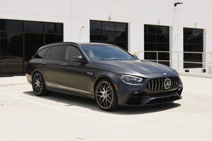 Construido estándar 2023 Merc-edes-Ben Z Clase E AMG E 63 S - Product Image 3