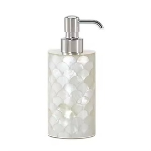 Dispensador de loción en cobre con acabado de chocolate antiguo Perfecto para accesorios de baño elegantes y botella de jabón líquido - Product Image 5