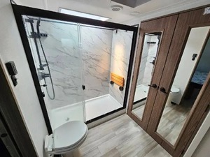 SUPPLIER OF USED 2024 All iance Rv PARA DIGM 382RK 5th Wheel - Product Image 6