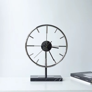 Horloges de table à piles en métal et marbre avec mécanismes de précision, design classique moderne, étanches - Product Image 6