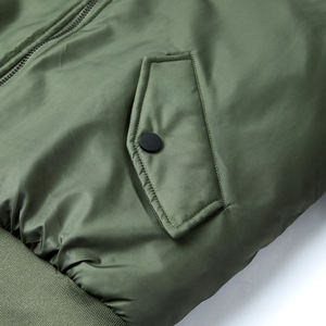 Veste d'extérieur printemps-automne pour hommes Bomber décontractée avec logo personnalisé vestes pour hommes en coton polyester tricoté avec boutons recouverts de boutons - Product Image 4