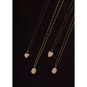 Maison <b>Heart</b> <b>Locket</b> Diamond Necklace with Ribbed Design - Product Image 6