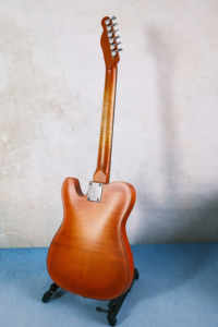 Guitare <span class=keywords><strong>Telecaster</strong></span> artisanale à corps creux, table en érable massif sculptée, dos et ailes en érable flammé, touche en ébène, 6 cordes - Product Image 4