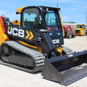 Cargadora compacta sobre orugas JCB 3TS-8T usada con brazo telescópico en buen estado, lista para la venta y envío. - Product Image 1