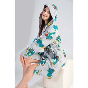 Bata corta con capucha de forro polar para mujer con bolsillos, sudaderas cómodas - Product Image 3