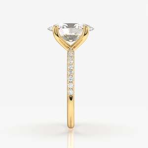 แหวนทอง 9K ประดับเพชรโมอิสซาไนต์ทรงรี ดีไซน์หรูหราสง่างาม - Product Image 4