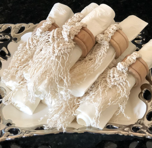 Ensemble de 8 anneaux de serviette en macramé uniques - Product Image 1