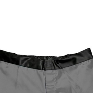 Pantalones Cortos de Satén Gris Personalizados para Hombre, Cintura Elástica, Logotipo Frontal, Nombre Personalizado Impreso en el Dobladillo Inferior, Tela Impermeable de Secado Rápido, Estilo MMA - Product Image 4