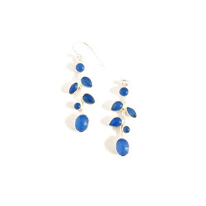 Pendientes colgantes de calcedonia azul de 6,6 gramos - Product Image 1