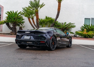 SBM22GCA9PW002523 รถยนต์อุตสาหกรรมปี 2023 รุ่นหรูหรา สปอร์ตคูเป้ ขับเคลื่อนล้อหลัง เครื่องยนต์ 4.0 ลิตร ทวินเทอร์โบ V8 612 แรงม้า แรงบิด 630 นิวตันเมตร ความเร็วสูงสุด 326 กม./ชม. ของแท้จากโรงงาน ไมล์น้อย - Product Image 3