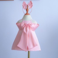 Hochwertiges Satin-Krepp Wadenlange Perlenverzierte Kleider mit Schleife OEM ODM Prinzessinnen-Oberteil für Mädchen ab 12 Jahren Hergestellt in Vietnam
