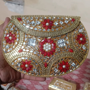 Bolso de mano tipo clutch con mosaico Kundan de diseño nuevo y de la mejor calidad, con pedrería, para novias, bodas y fiestas, hecho a mano por HAND MADE CRAFT. - Product Image 4