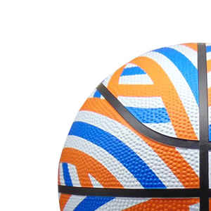 Pelota de baloncesto de nuevo estilo de fabricante superior a un precio asequible con etiqueta personalizada de goma de cuero hecha para uso en entrenamiento - Product Image 5